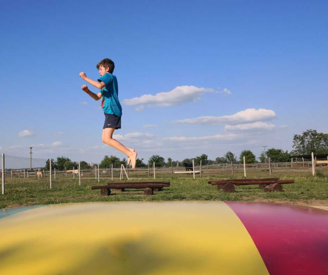 016c5e0f-trampoliny-v-zooparku-zelcin.jpeg